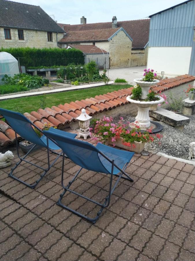 A La Maison Du Bonheur Lanty-sur-Aube Exteriör bild